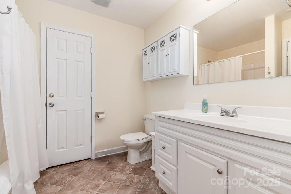 814 Independence Dr Wingate, NC 28174