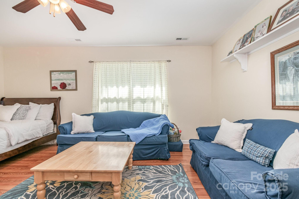 814 Independence Dr Wingate, NC 28174