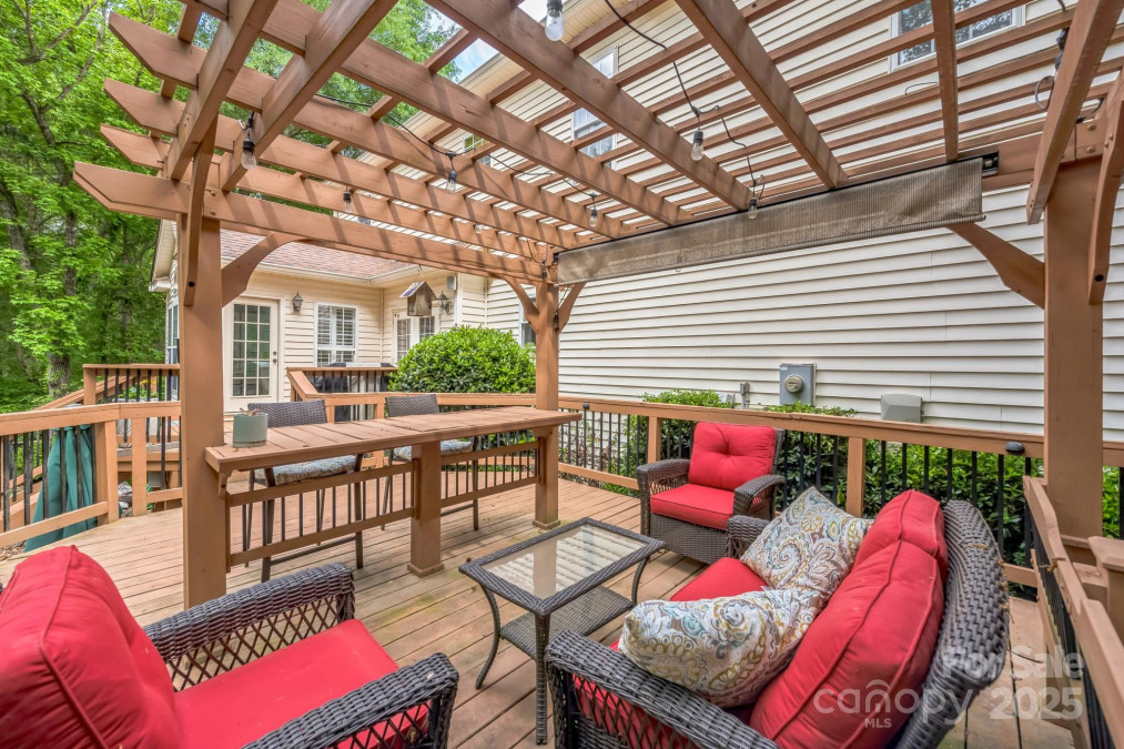 13312 Edgetree Dr Pineville, NC 28134