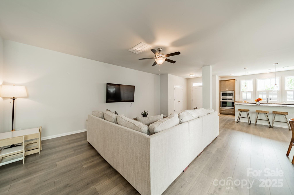 804 Lyndon Station Dr Pineville, NC 28134