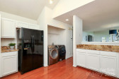8233 Christmas Ct Charlotte, NC 28216