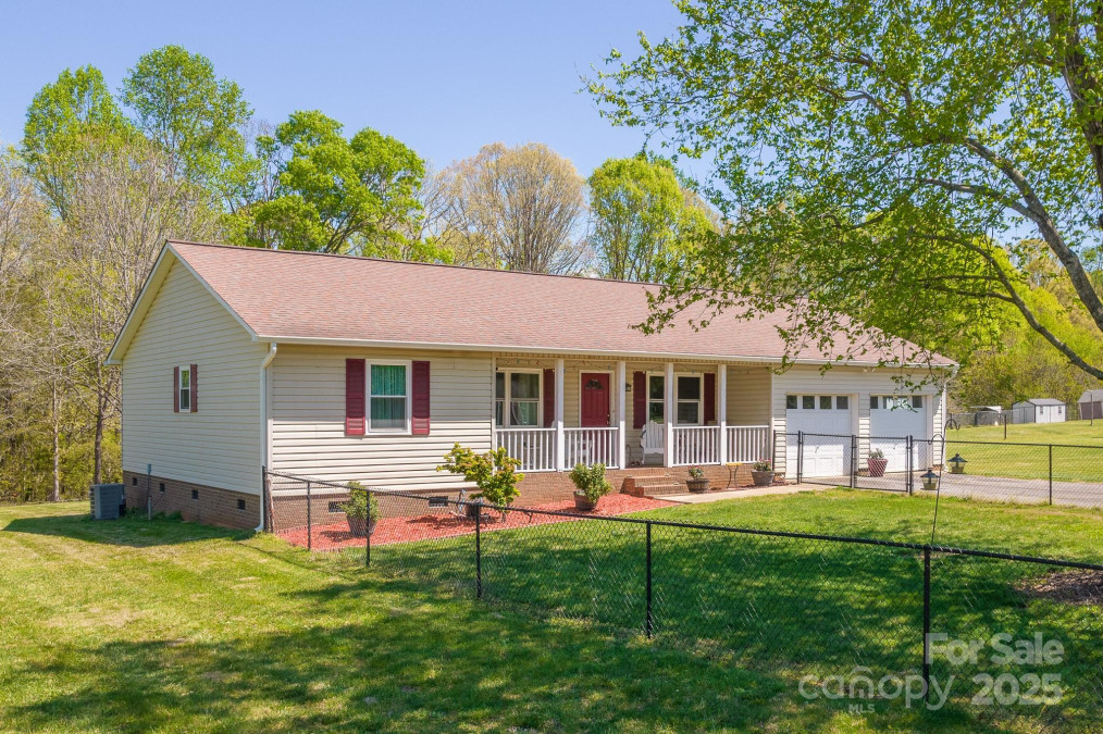 174 Stewart Acres Dr Statesville, NC 28677