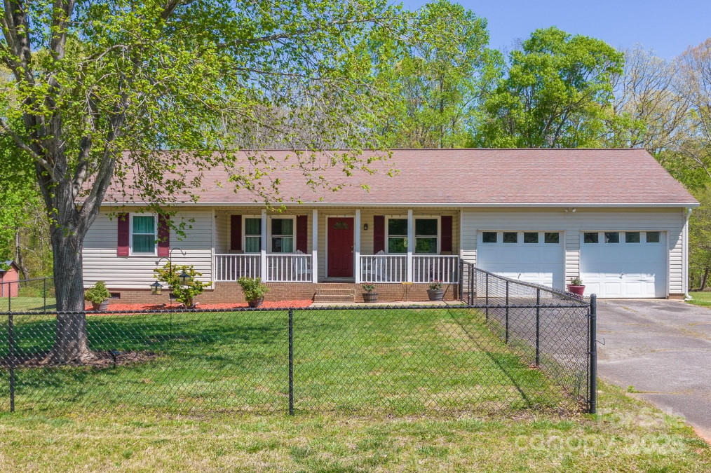 174 Stewart Acres Dr Statesville, NC 28677