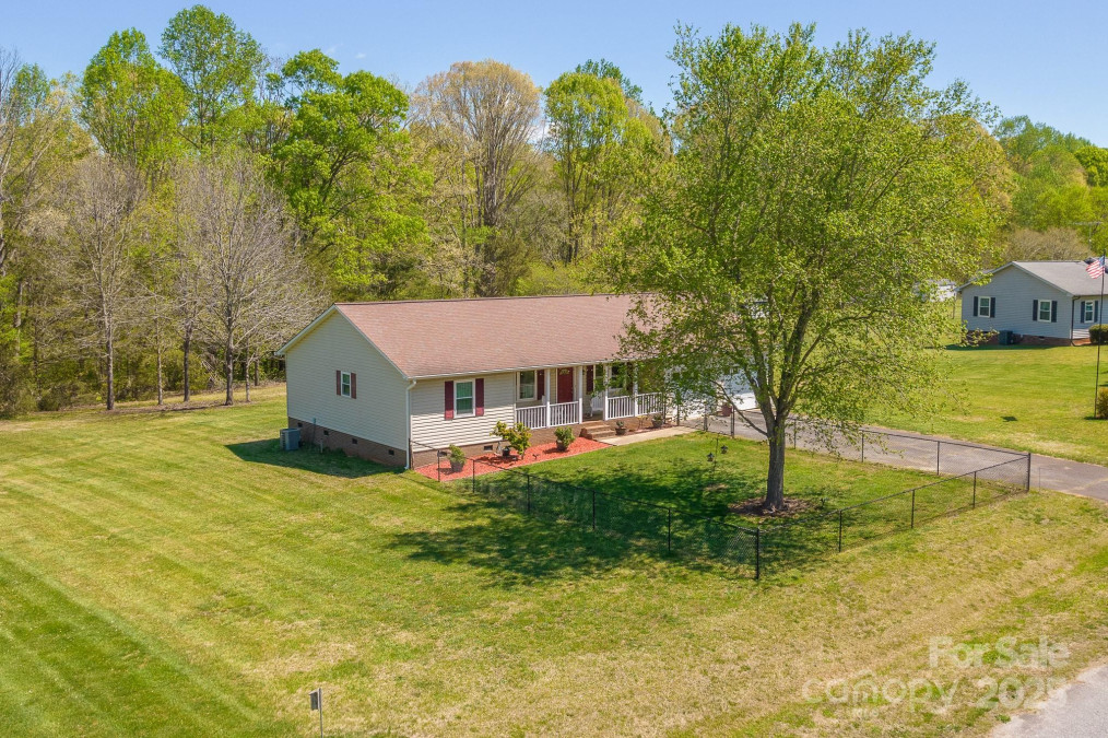 174 Stewart Acres Dr Statesville, NC 28677