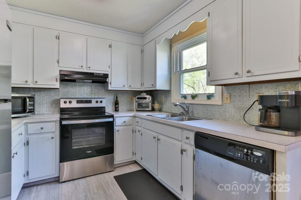 174 Stewart Acres Dr Statesville, NC 28677