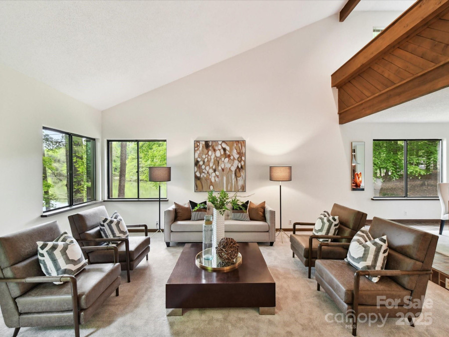 6017 Lake Providence Ln Charlotte, NC 28277
