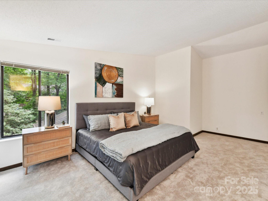 6017 Lake Providence Ln Charlotte, NC 28277