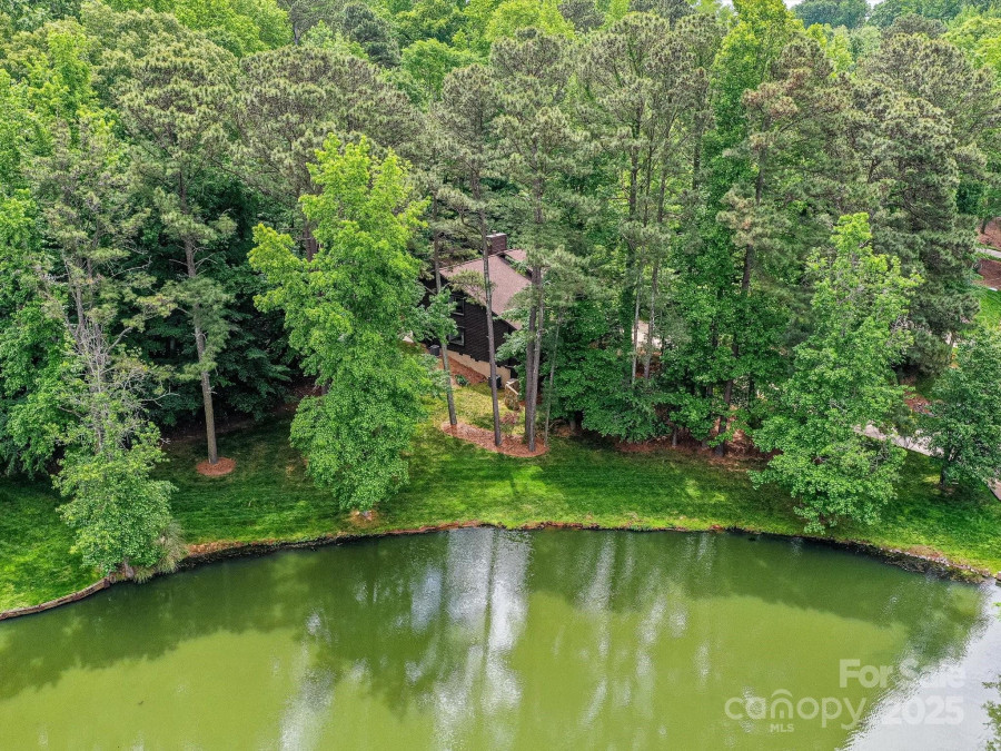 6017 Lake Providence Ln Charlotte, NC 28277