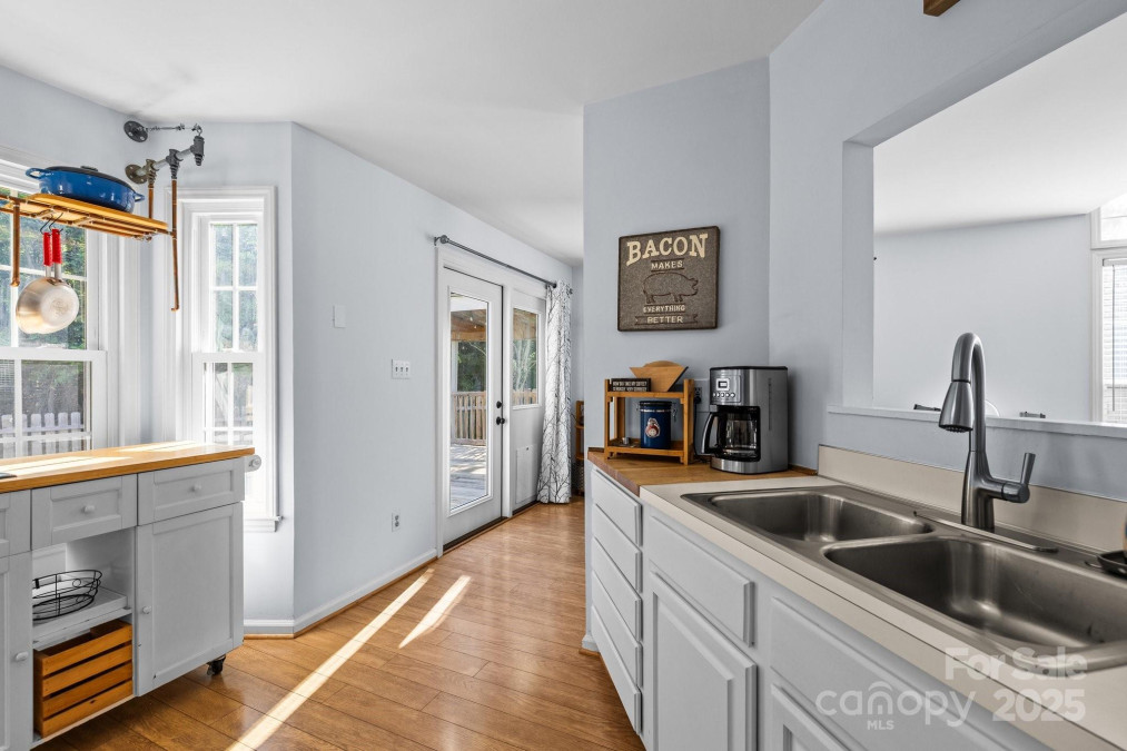 13914 Loch Loyal Dr Charlotte, NC 28273