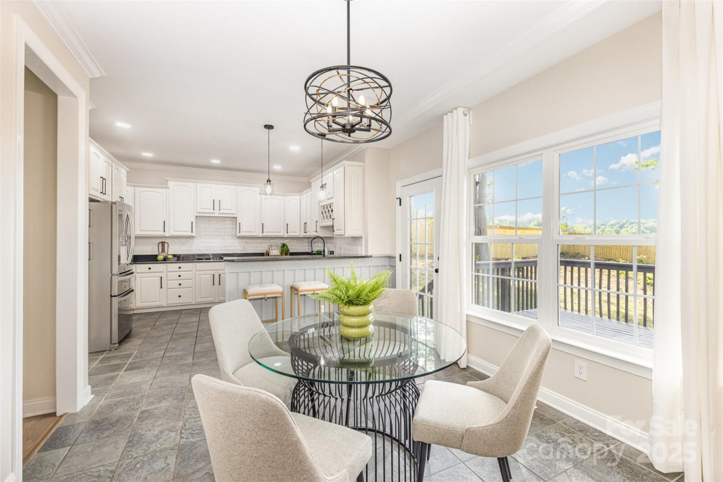 4907 Ardenwoods Dr Charlotte, NC 28215