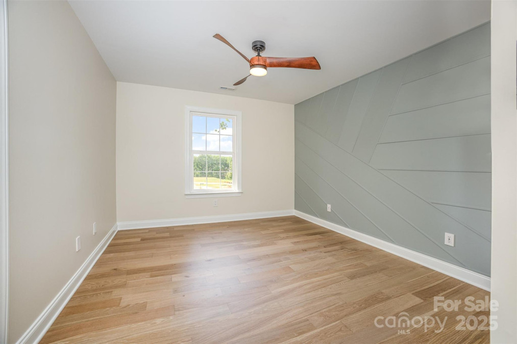 4907 Ardenwoods Dr Charlotte, NC 28215