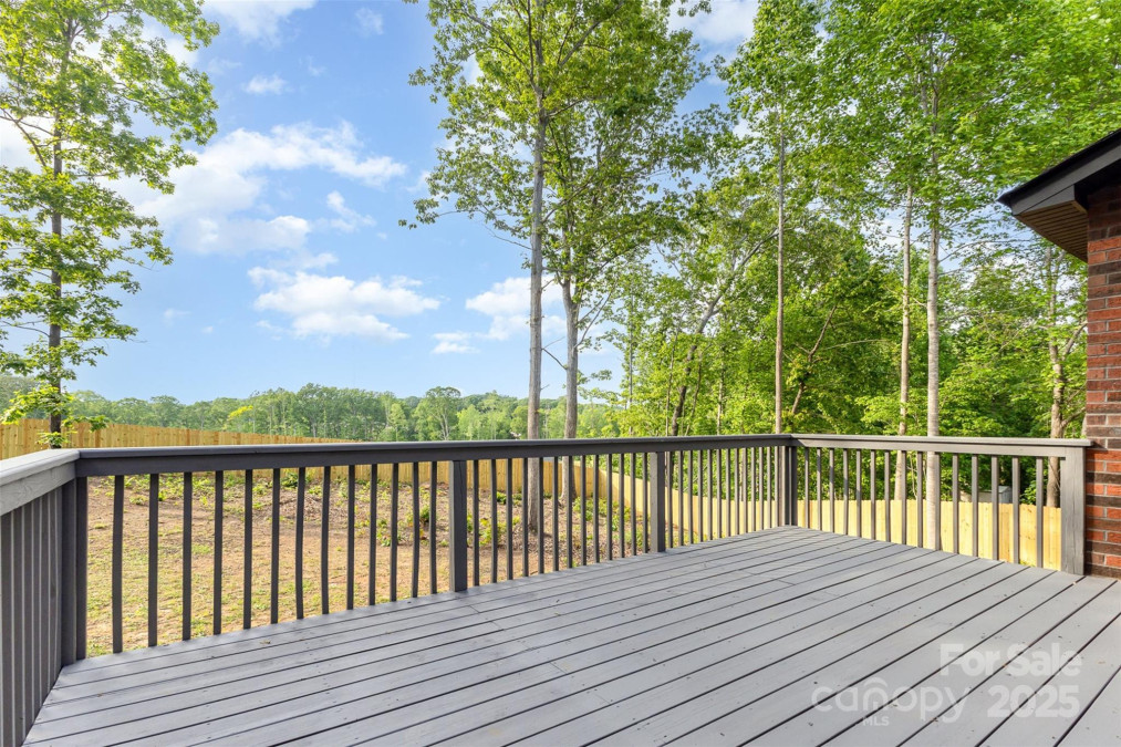4907 Ardenwoods Dr Charlotte, NC 28215