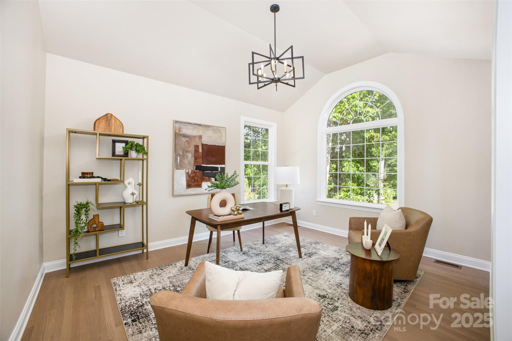 4907 Ardenwoods Dr Charlotte, NC 28215