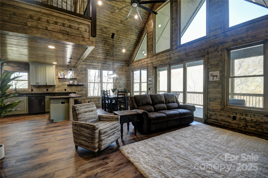 601 Tater Patch Rd Maggie Valley, NC 28751