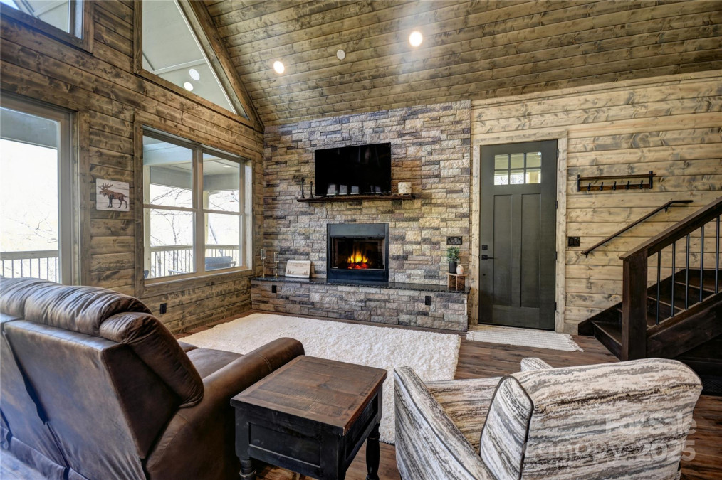601 Tater Patch Rd Maggie Valley, NC 28751