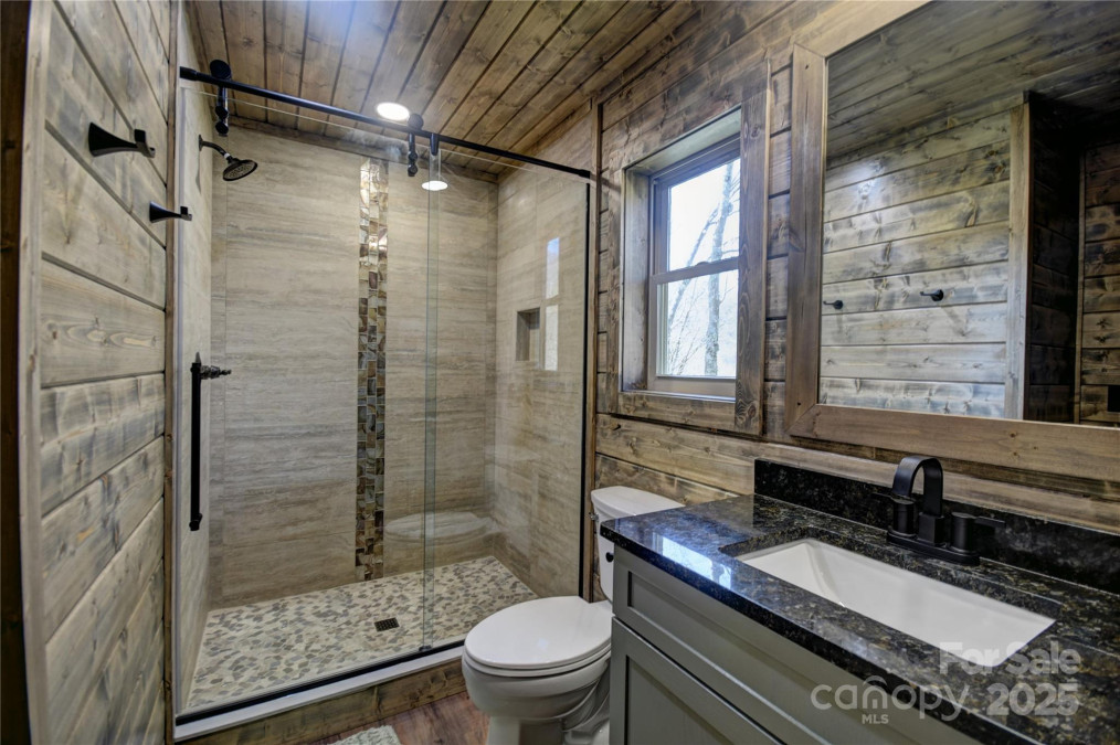 601 Tater Patch Rd Maggie Valley, NC 28751