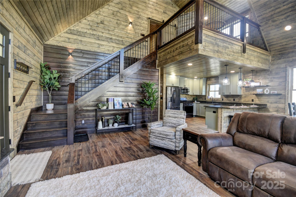 601 Tater Patch Rd Maggie Valley, NC 28751