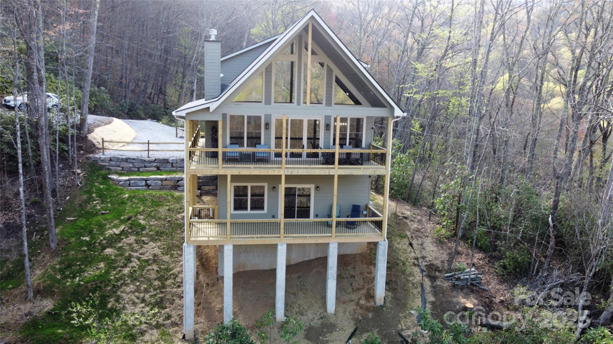 601 Tater Patch Rd Maggie Valley, NC 28751