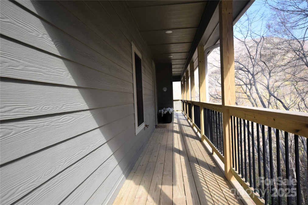 601 Tater Patch Rd Maggie Valley, NC 28751