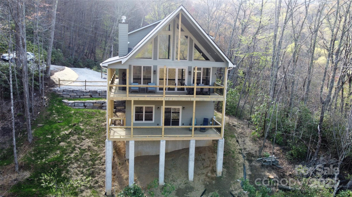 601 Tater Patch Rd Maggie Valley, NC 28751