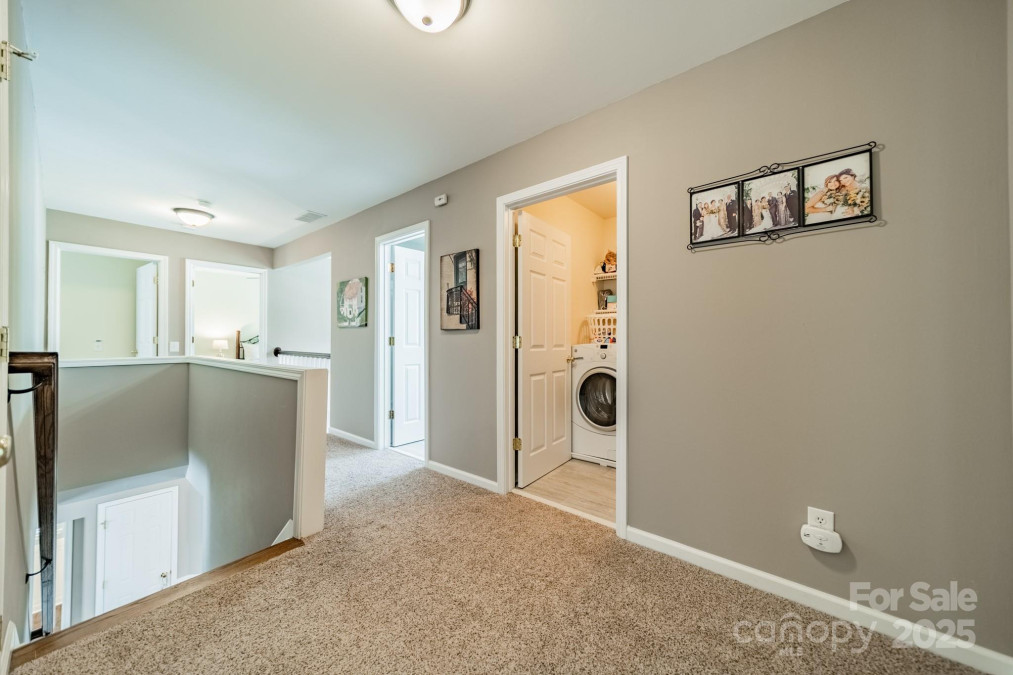 8707 Darcy Hopkins Dr Charlotte, NC 28277