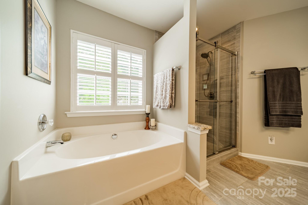 8707 Darcy Hopkins Dr Charlotte, NC 28277