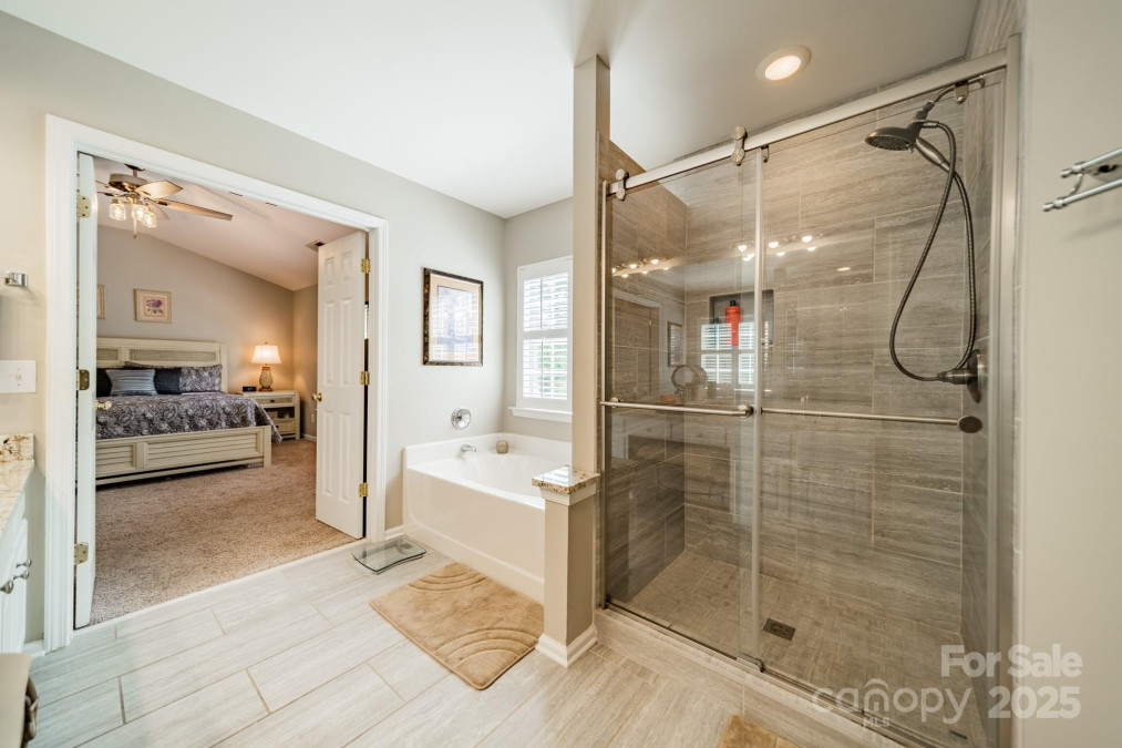 8707 Darcy Hopkins Dr Charlotte, NC 28277