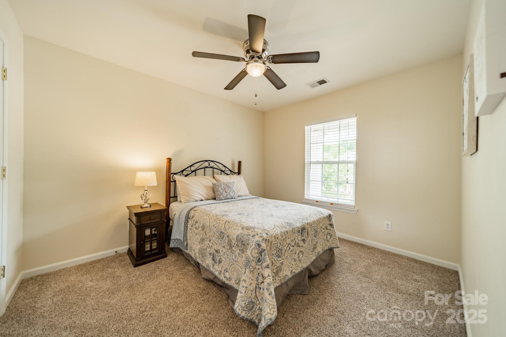8707 Darcy Hopkins Dr Charlotte, NC 28277