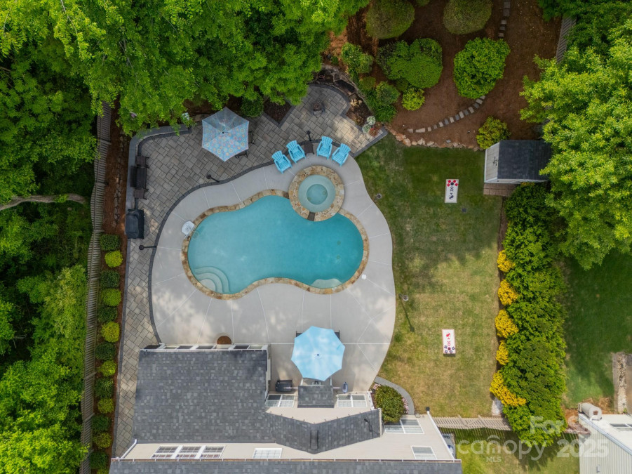 8707 Darcy Hopkins Dr Charlotte, NC 28277