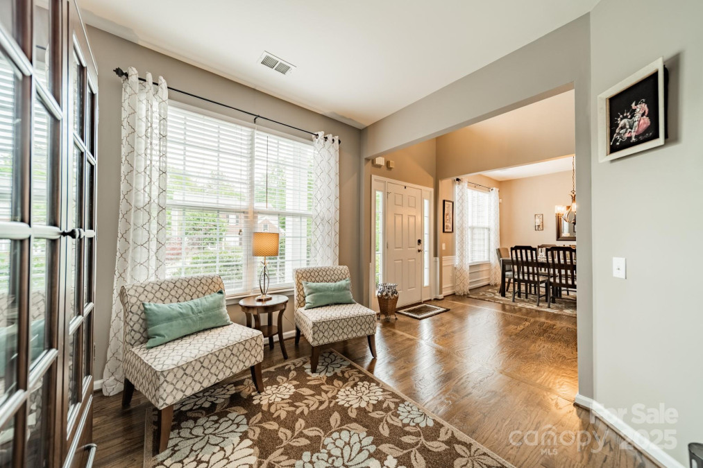 8707 Darcy Hopkins Dr Charlotte, NC 28277
