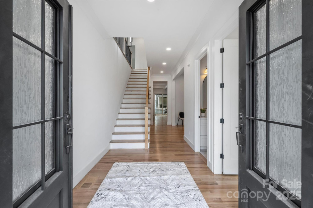 910 Everett Pl Charlotte, NC 28205