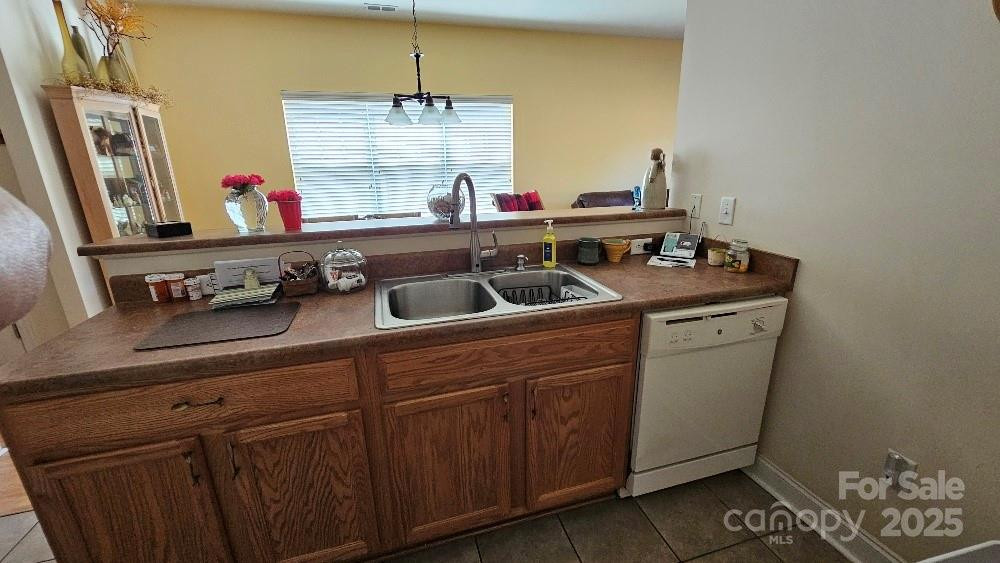 93 Foxden Dr Fletcher, NC 28732