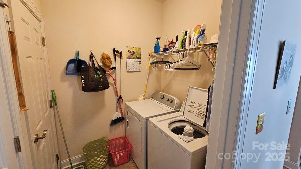 93 Foxden Dr Fletcher, NC 28732