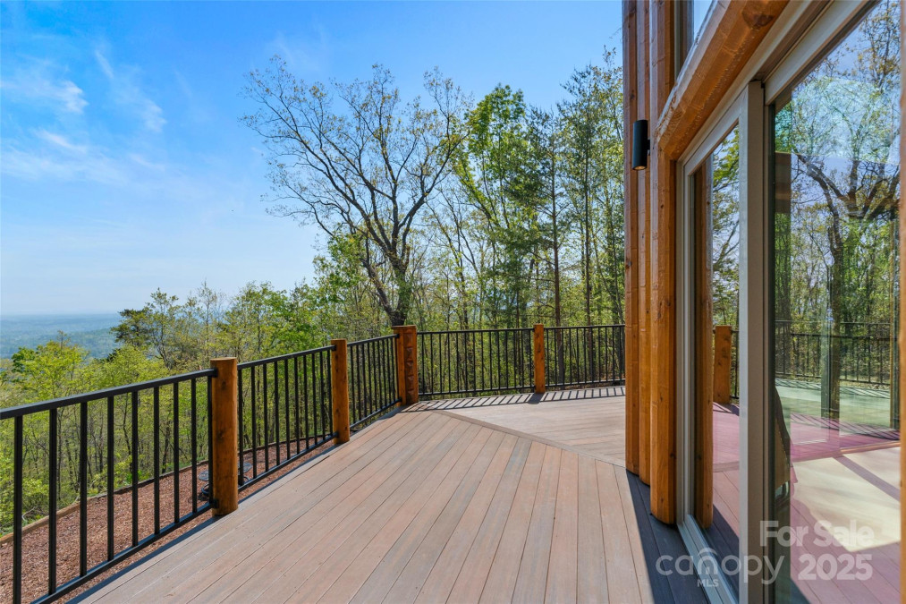 153 Chetan Way Lake Lure, NC 28746