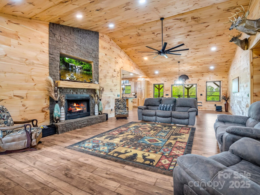 782 County Line Rd Rutherfordton, NC 28139