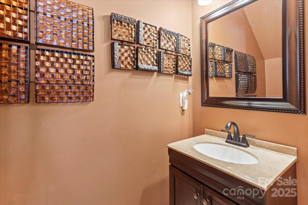 13502 Brandon Trail Dr Charlotte, NC 28213