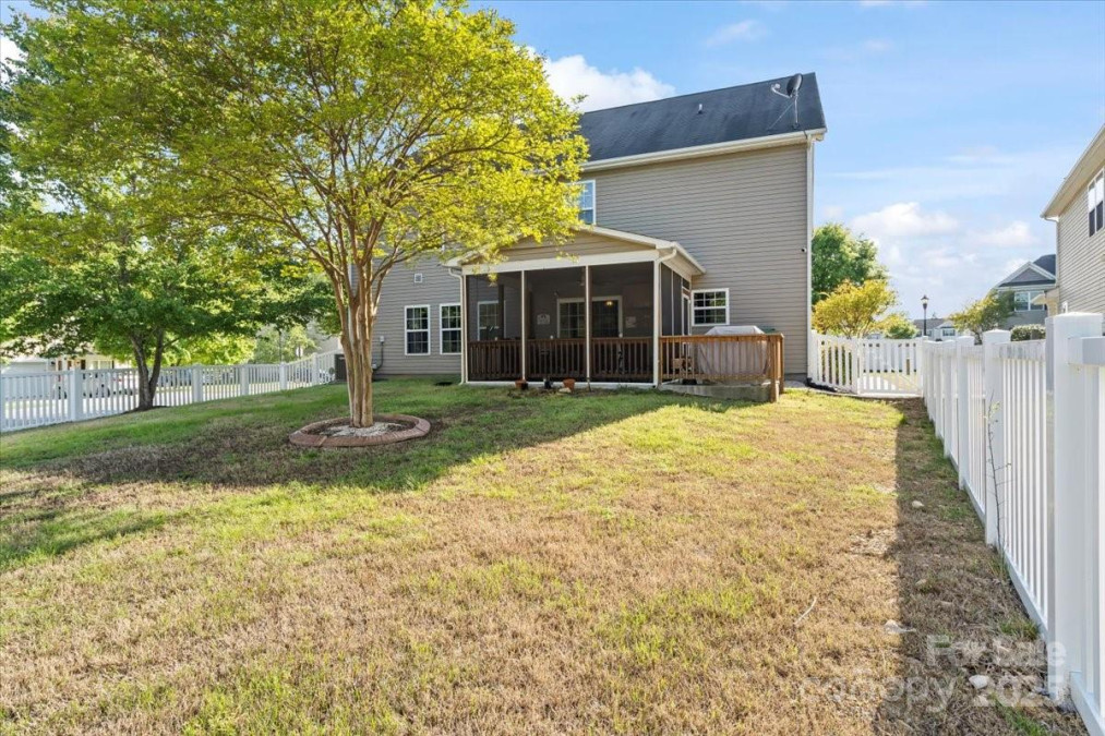 13502 Brandon Trail Dr Charlotte, NC 28213