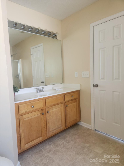 121 Marcella Dr Kings Mountain, NC 28086