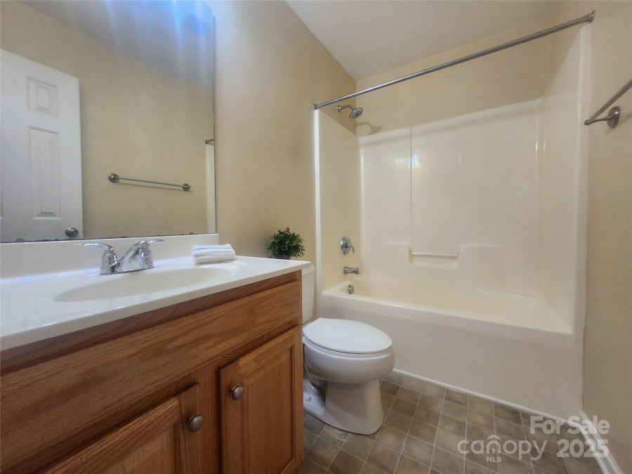 121 Marcella Dr Kings Mountain, NC 28086