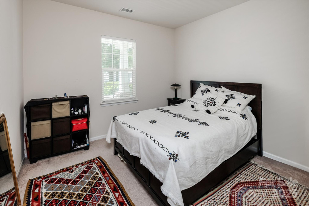 1027 Feather Oak Ln Matthews, NC 28104