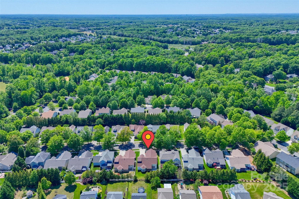 1027 Feather Oak Ln Matthews, NC 28104