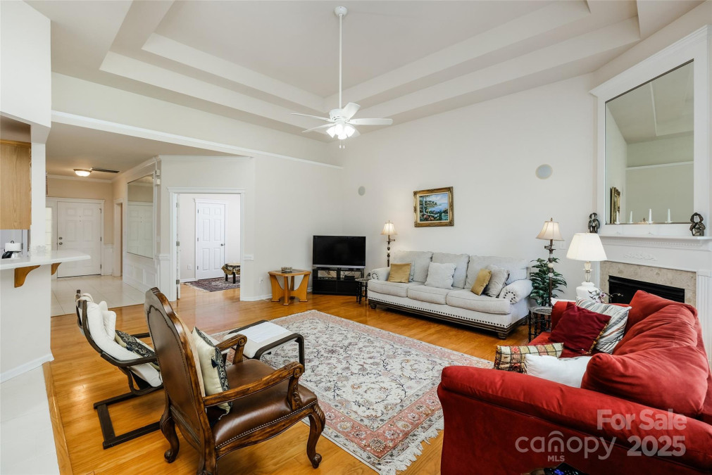 1027 Feather Oak Ln Matthews, NC 28104