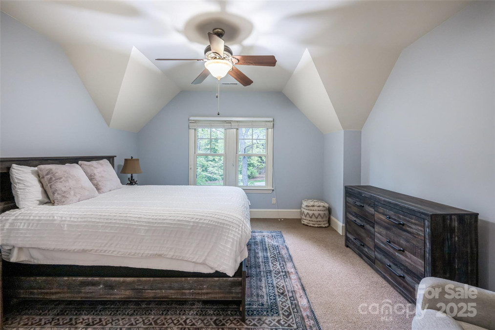 32 Ramble Way Asheville, NC 28803