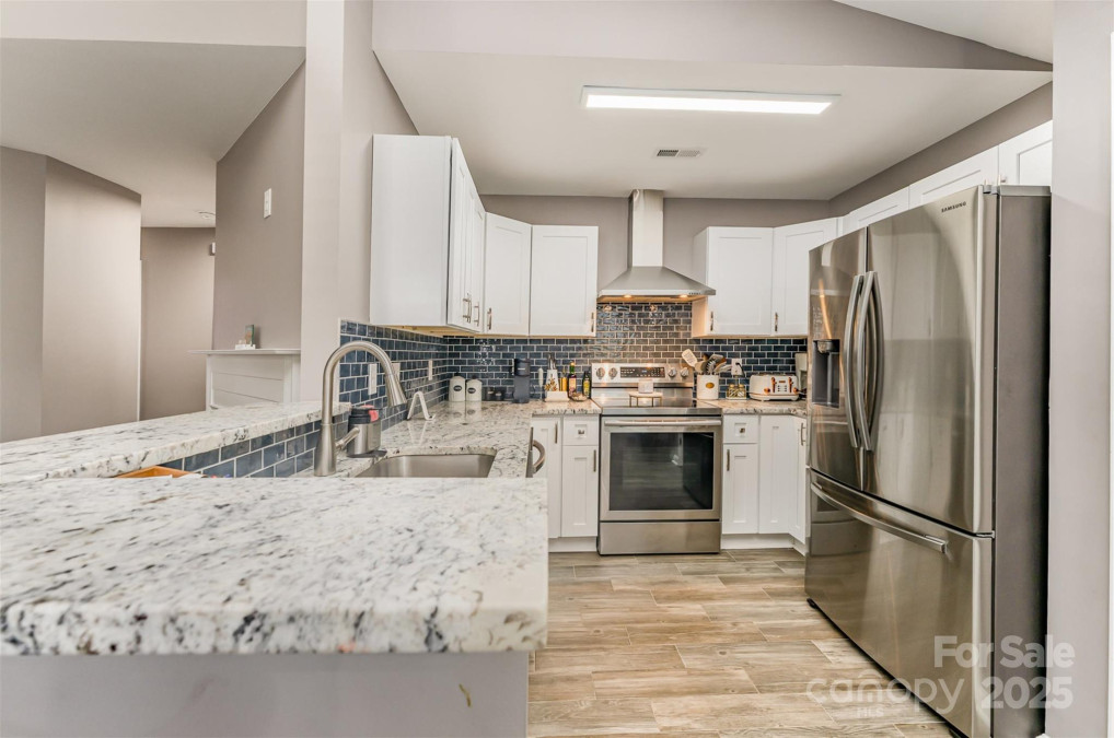 11224 Amber Glen Dr Charlotte, NC 28269