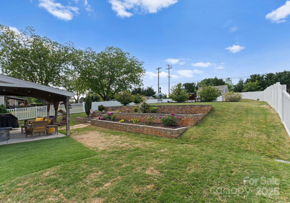 137 Sugar Magnolia Dr Mooresville, NC 28115