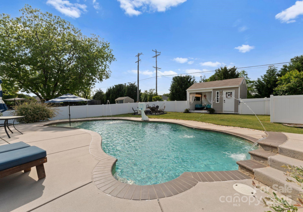 137 Sugar Magnolia Dr Mooresville, NC 28115