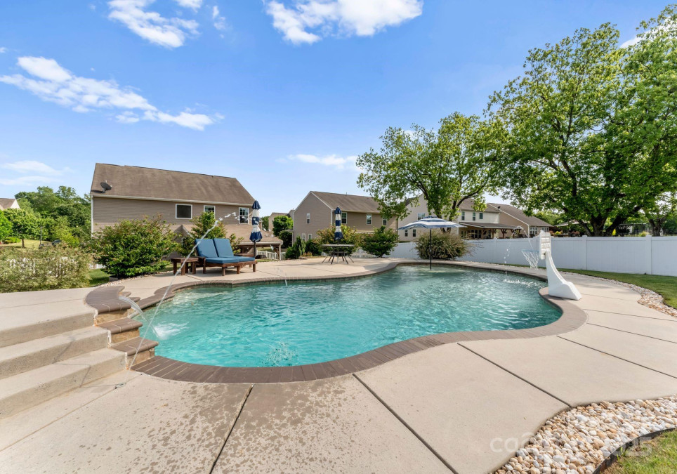 137 Sugar Magnolia Dr Mooresville, NC 28115