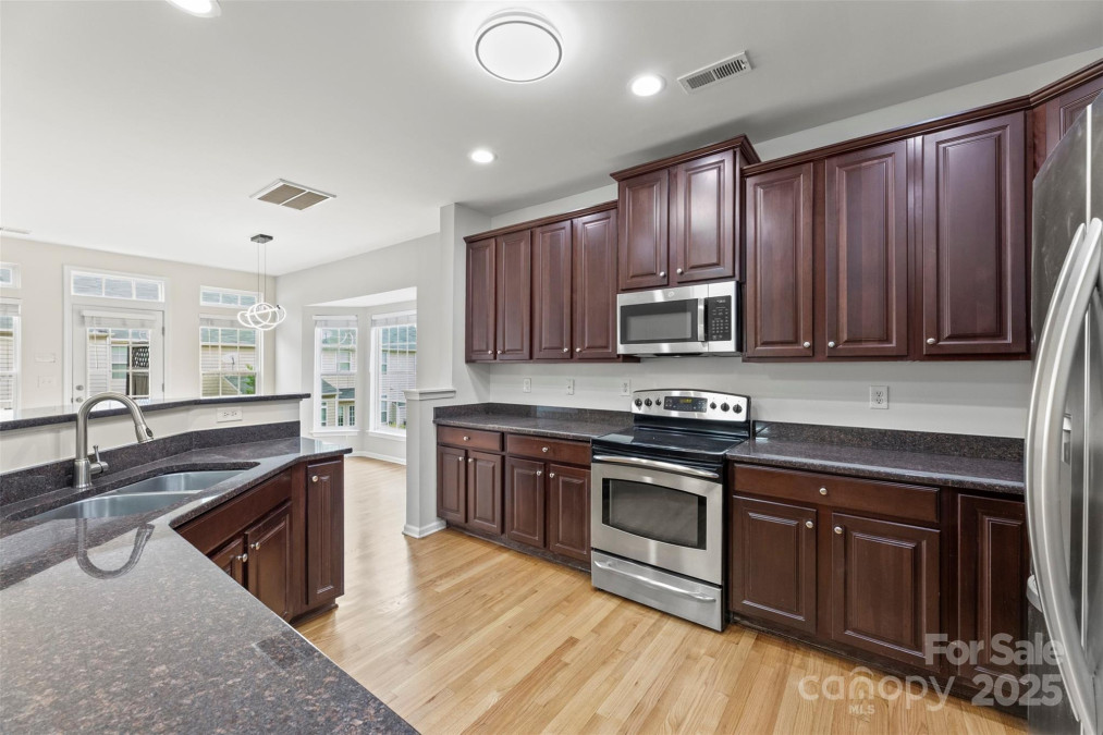 2151 Belle Vernon Ave Charlotte, NC 28210