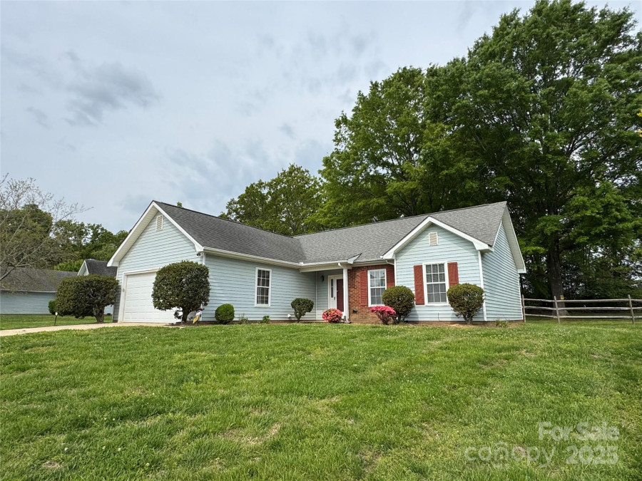 2504 Faircroft Way Monroe, NC 28110