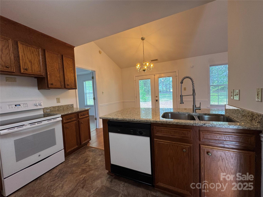2504 Faircroft Way Monroe, NC 28110